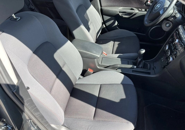 Mazda 3 cena 14300 przebieg: 230000, rok produkcji 2009 z Milanówek małe 596